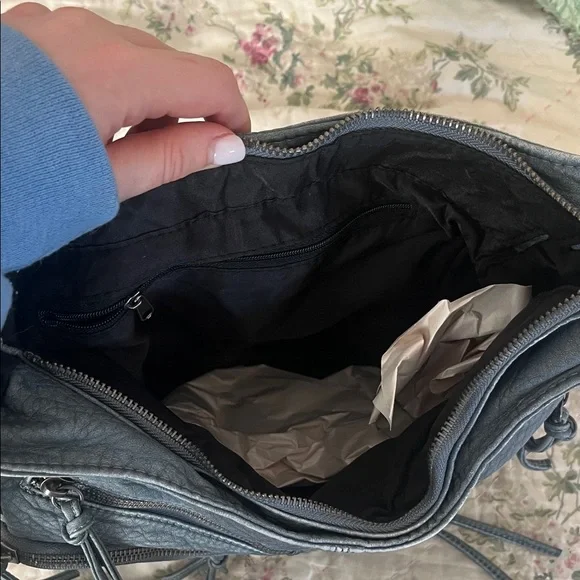 Urban Outfitters Blue Leather Slouch Shoulder Bag - Picture 9 of 11